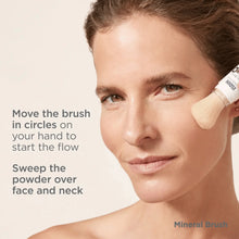 Load image into Gallery viewer, NEW! ISDIN Mineral Facial Powder Brush